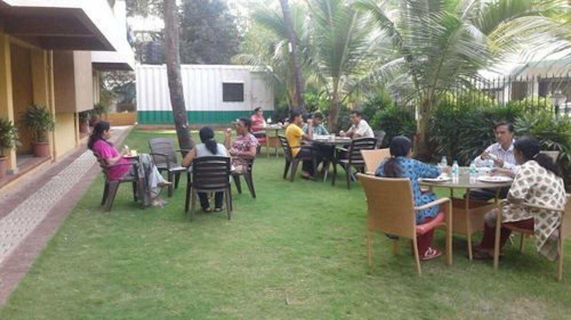 Fabhotel Veera Strand Park Calangute Exterior foto
